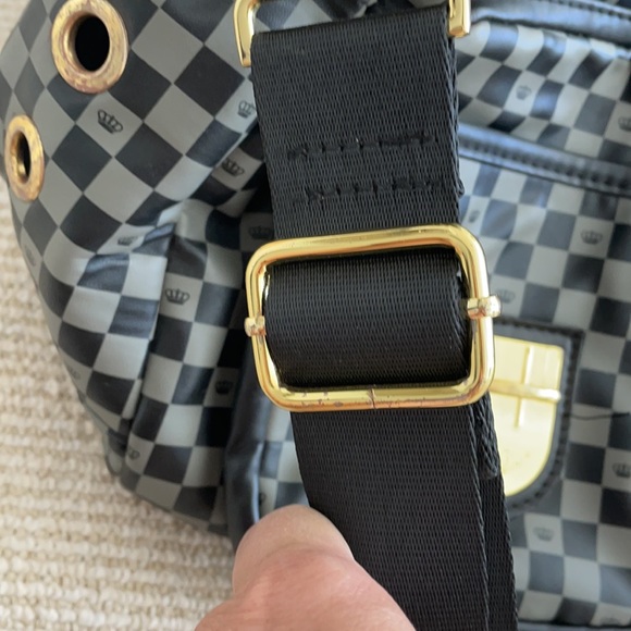 Dogs of Glamour Pet Carrier - Picture 11 of 12